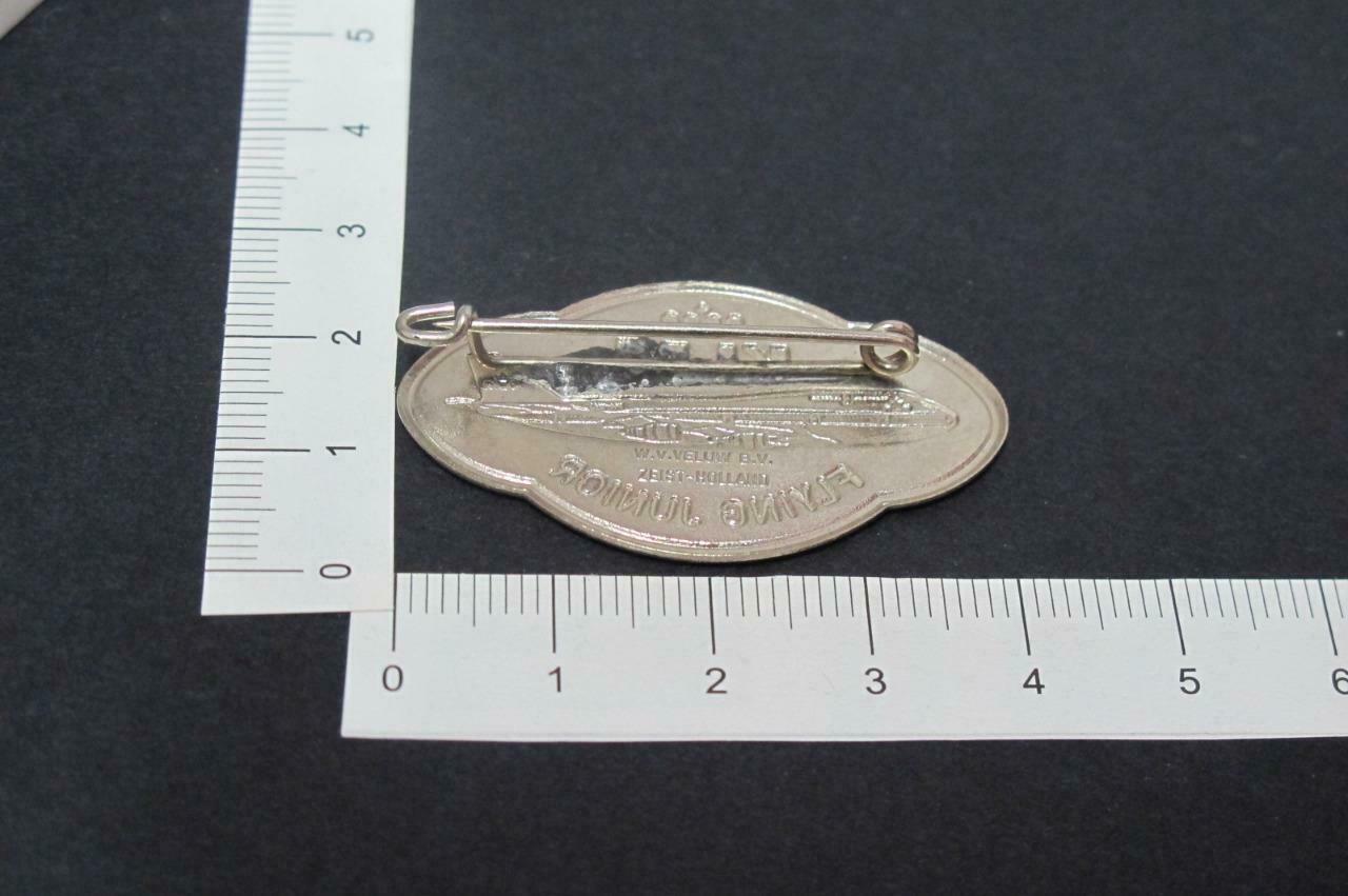 Rare Royal Dutch KLM Airlines Flying Junior Airplane Pin Badge F/S (A083)