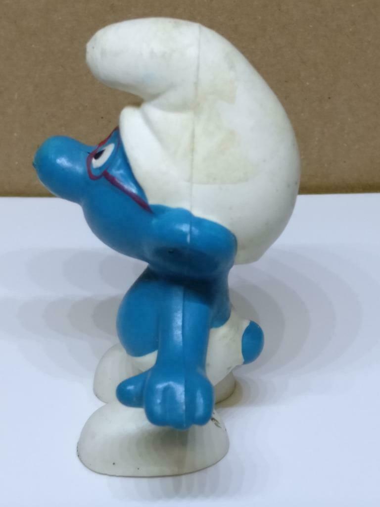 Vintage The Smurfs Red Spectacle Miniature Figurine Peyo 1969 Hong Kong x1 A1780