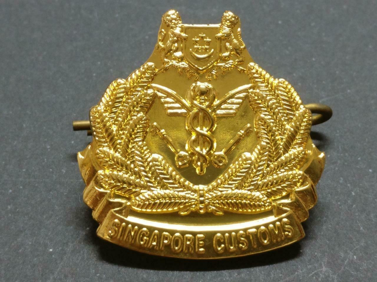 LP888 Rare Vintage Singapore Customs Gold Tone Pin Badge F/S B841