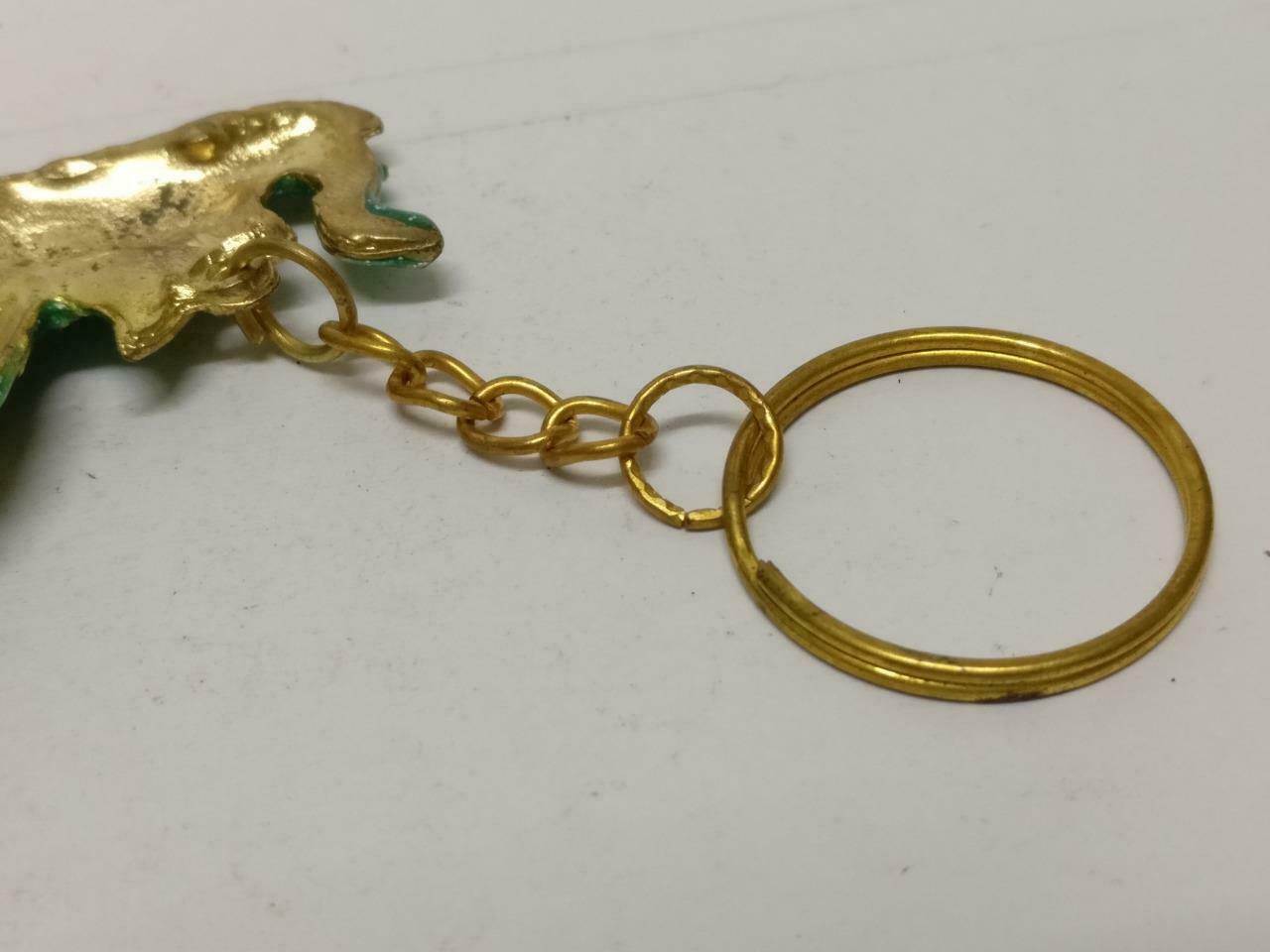 LP888 Rare Vintage Thailand Elephant Green Gold Tone Metal Keychain Souvenir (B708)