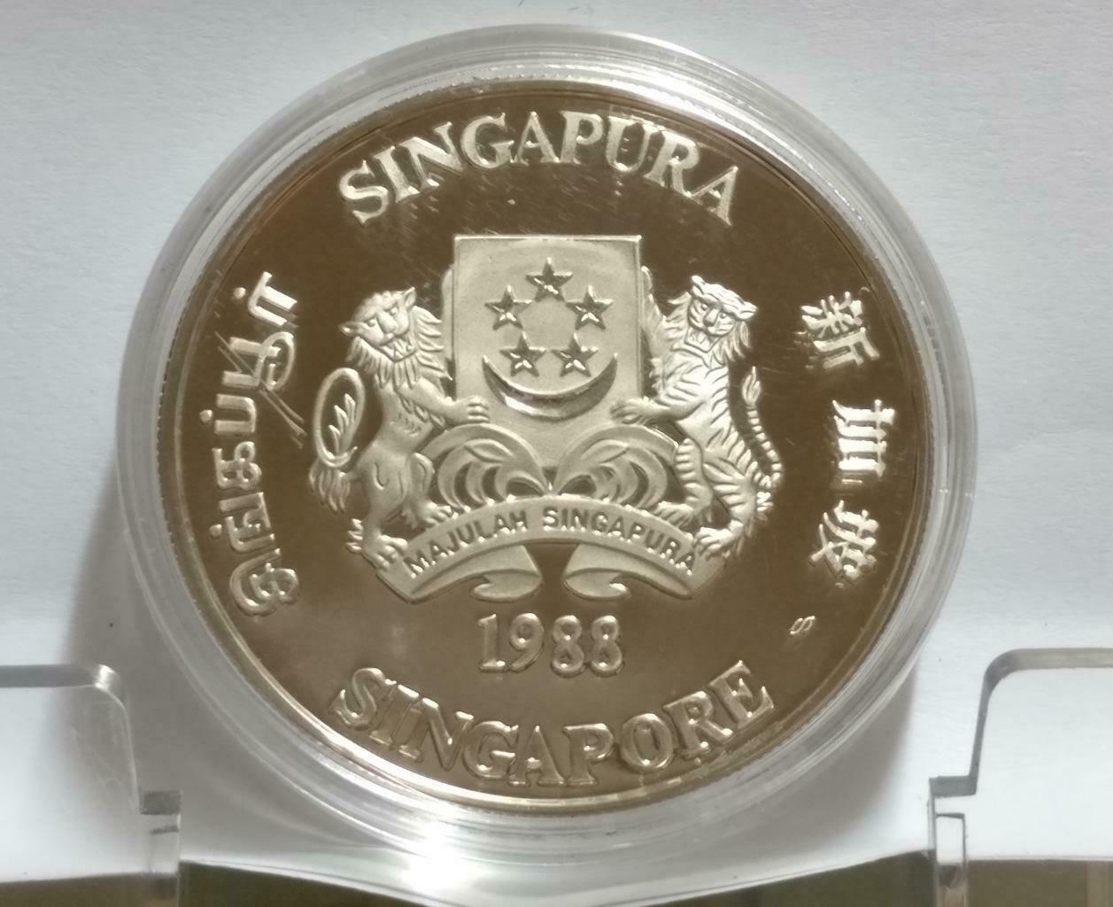 Singapore $10 Dragon 1988 Proof Silver Coin With Box & Cert (C043b)