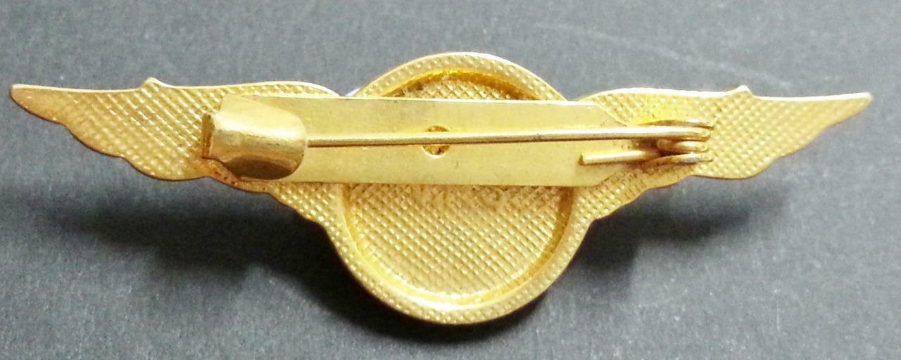 Thai Airways Airlines Junior Hostess Metal Gold Tone Wings Pin Badge F/S (A219)