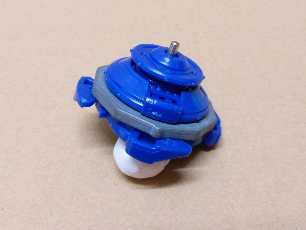 Used Beyblade Plastic & Metal (A1724)