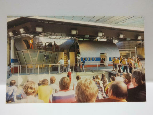 Vintage Universal Studios Screen Test Theatre AIRPORT '77 Color Postcard (P636)