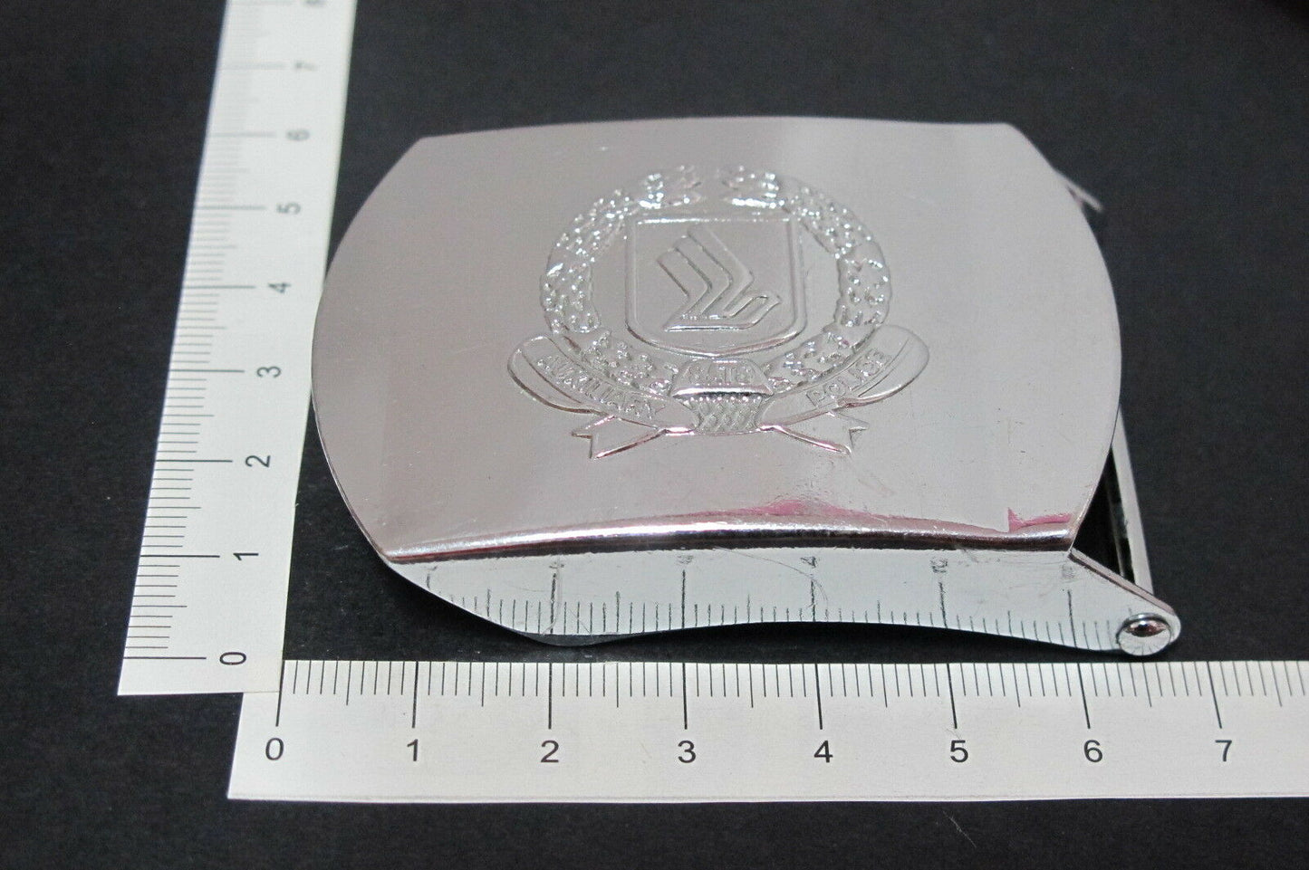 Mega Rare Vintage Singapore Airlines SIA SATS Police Auxiliary Bucker (A131)