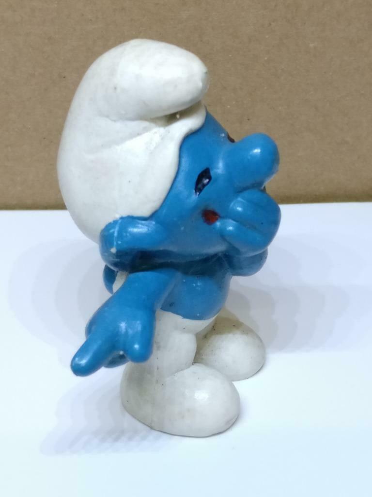 Vintage The Smurfs Laughing Smurf Miniature Figurine 1970Peyo Hong Kong x1 A1778