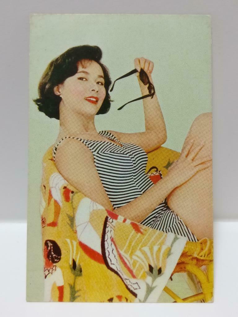 Vintage Hong Kong China Chinese Actress Swimsuit Retro Photo Card F/S (P171)