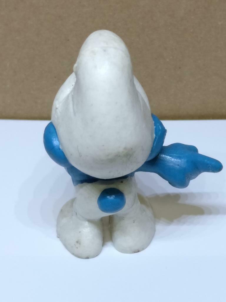 Vintage The Smurfs Laughing Smurf Miniature Figurine 1970Peyo Hong Kong x1 A1778