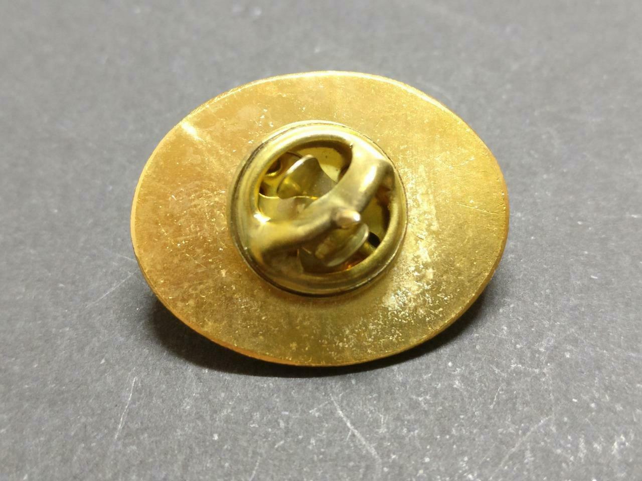 Vintage Singapore Changi Airport We're NO.1 Gold Tone Pin Badge Button F/S B867