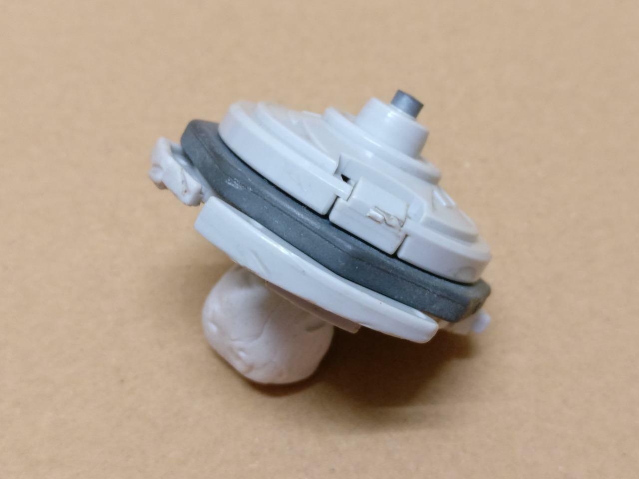 Used Beyblade Plastic & Metal (A1733)