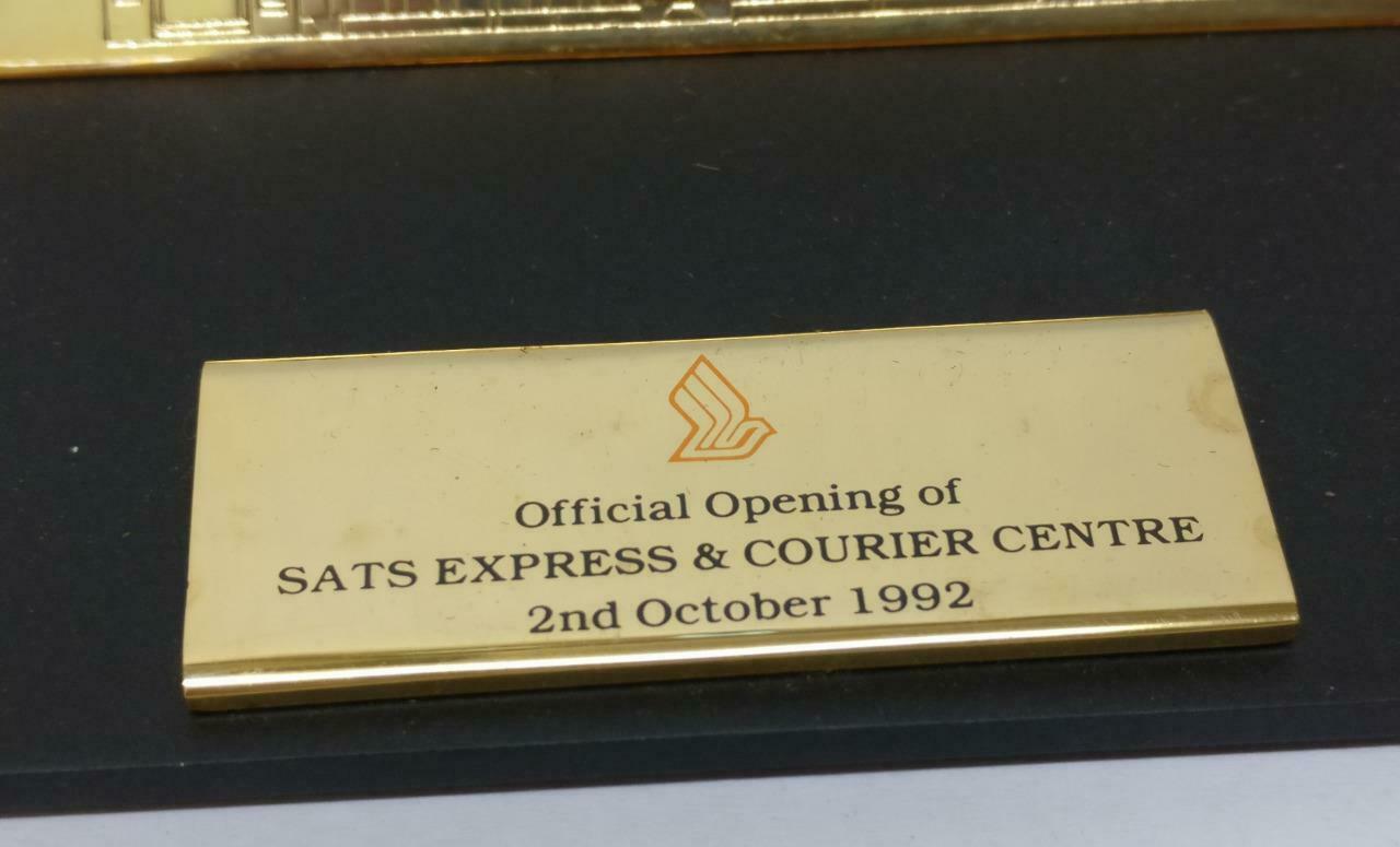 SIA Singapore Airlines SATS Express & Courier Centre Pen & Card Holder (A2117)
