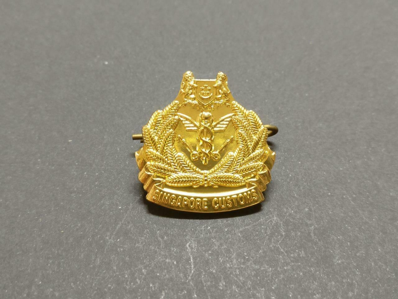LP888 Rare Vintage Singapore Customs Gold Tone Pin Badge F/S B841