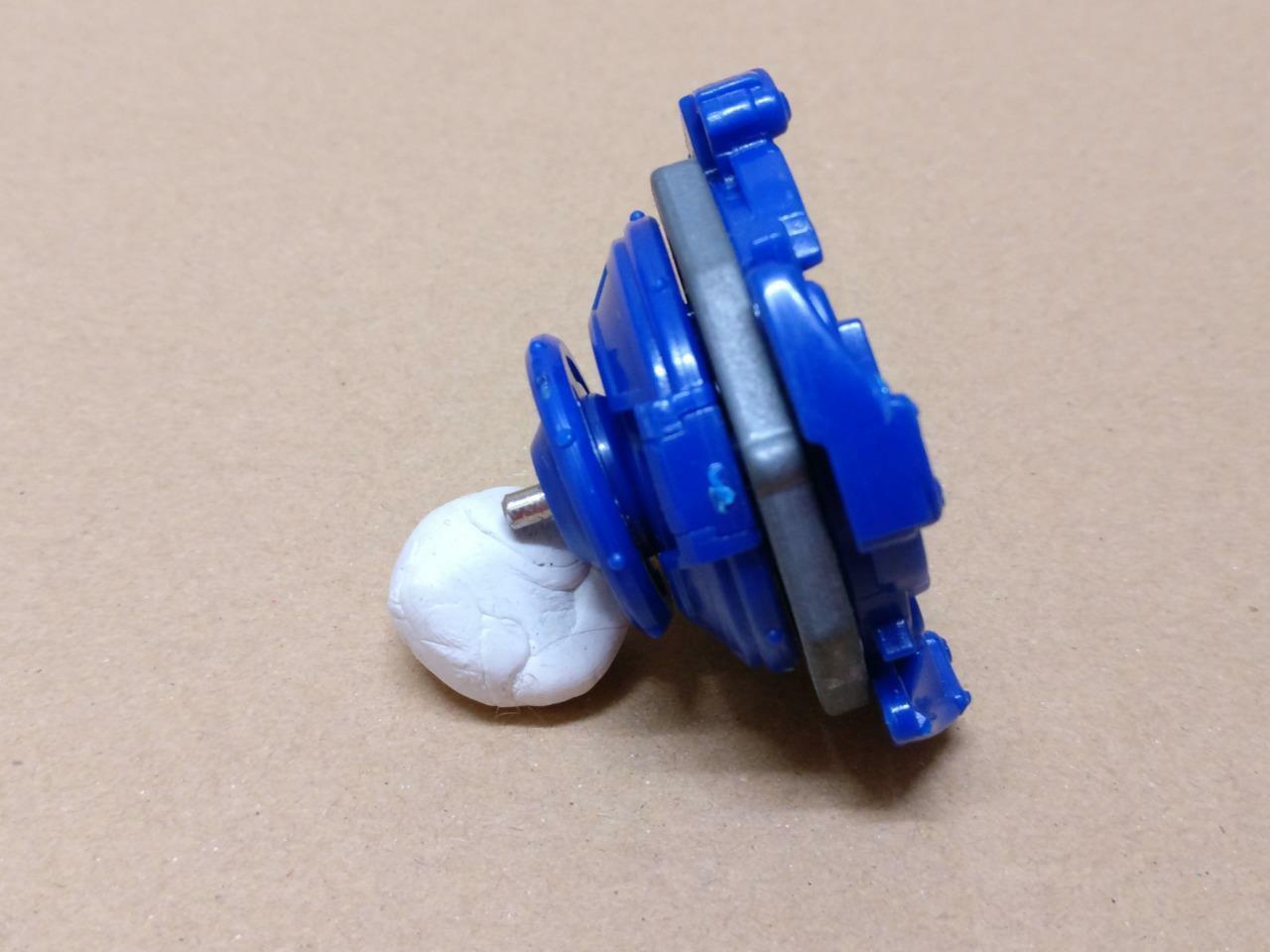 Used Beyblade Plastic & Metal (A1724)