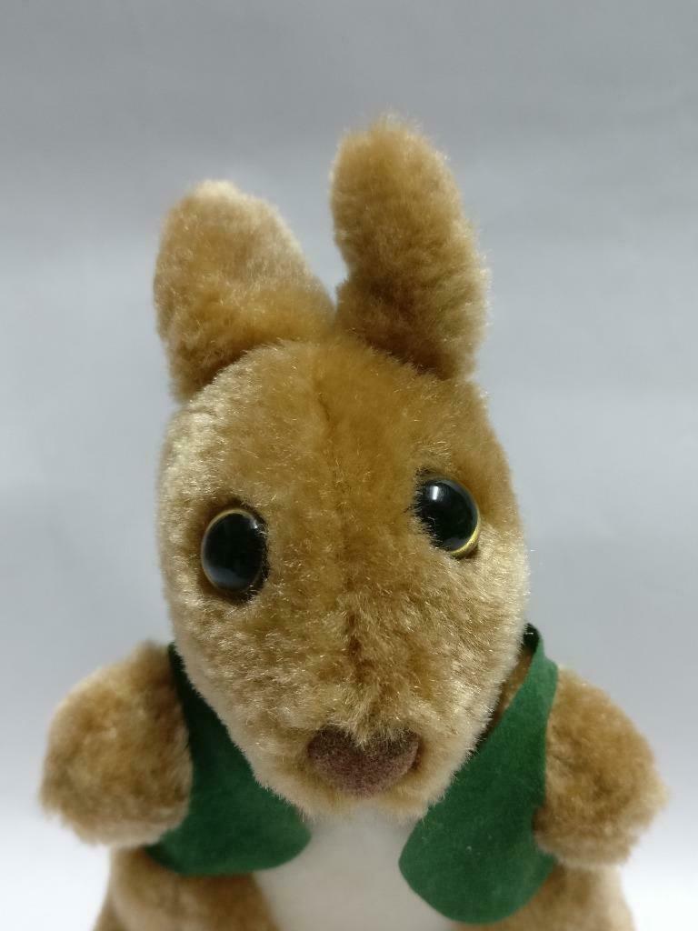 Australia Cute Kangaroo Wears Vest Souvenir 5" Plush Soft Toy F/S (PTY130)