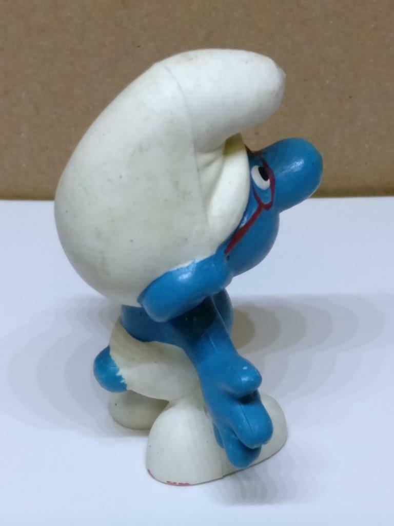 Vintage The Smurfs Red Spectacle Miniature Figurine Peyo 1969 Hong Kong x1 A1780