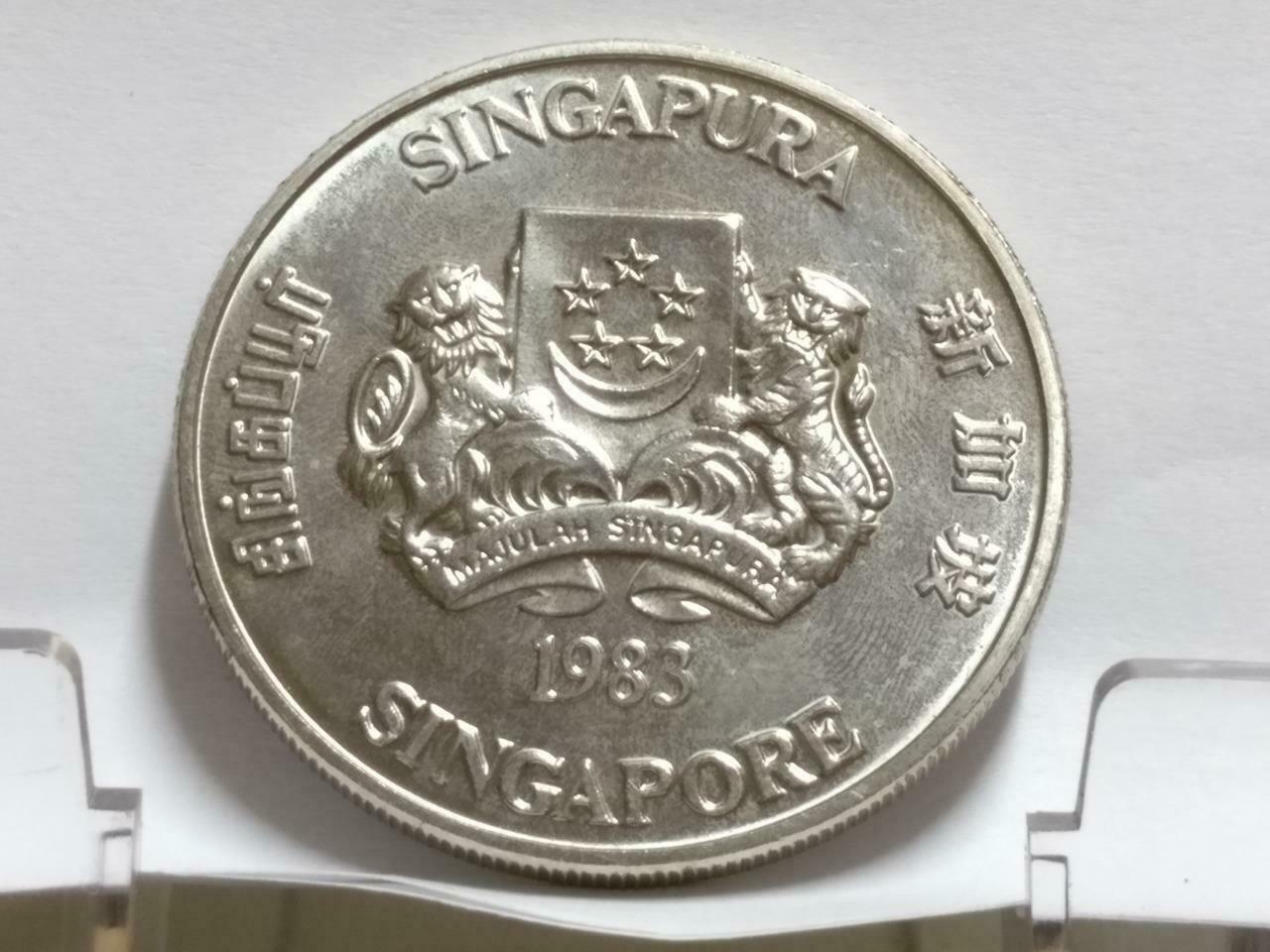 Singapore $10 Pig 1983 Copper Nickel Coin (C013)