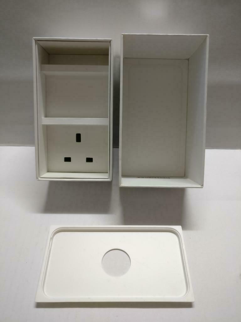 Apple iPhone 4 16GB White Empty Box Only (BX038)
