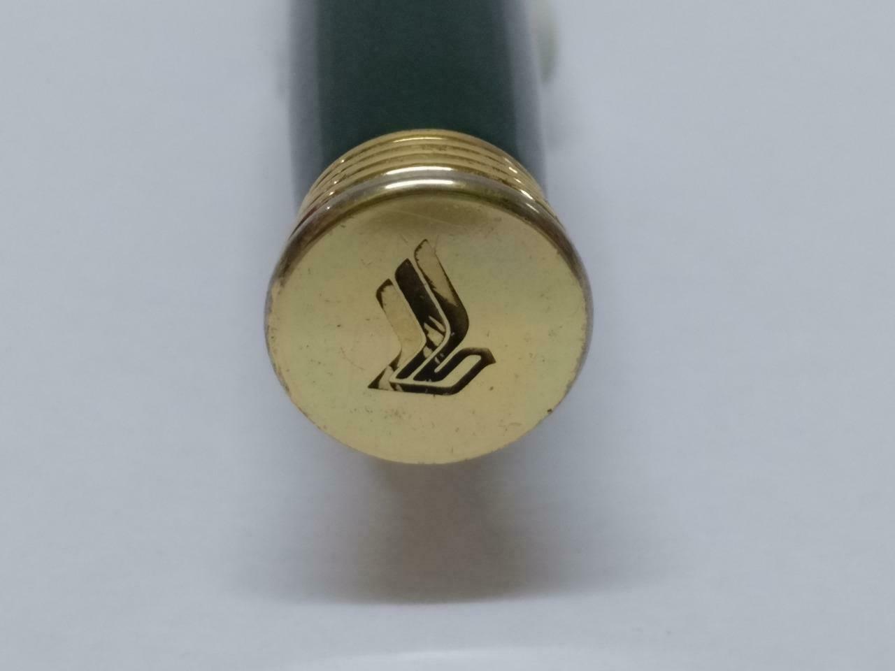 Vintage Rare SIA Singapore Airlines Pierre Cardin Pen (A2101)