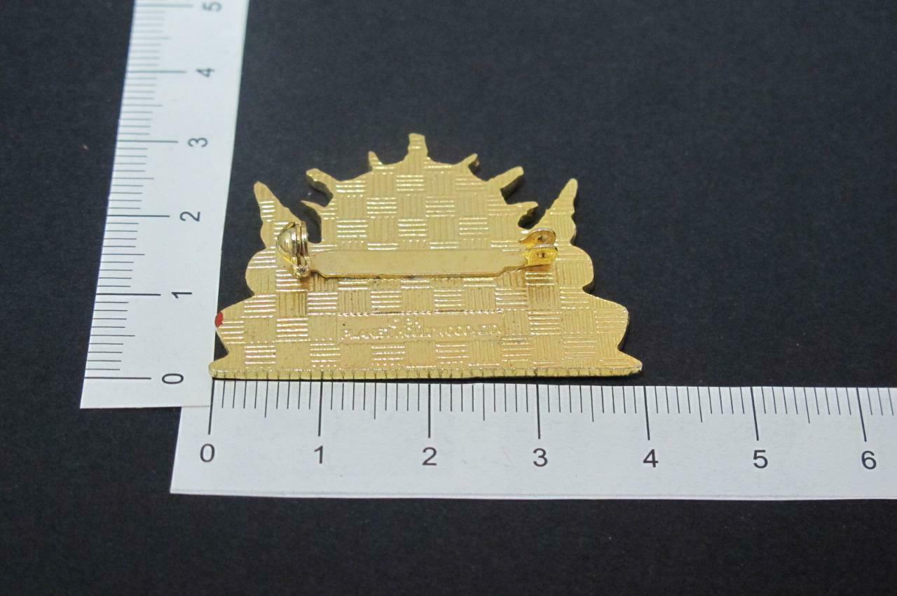 Rare Vintage Thailand Bangkok Planet Hollywood Enamel Brooch Pin Badge F/S A095