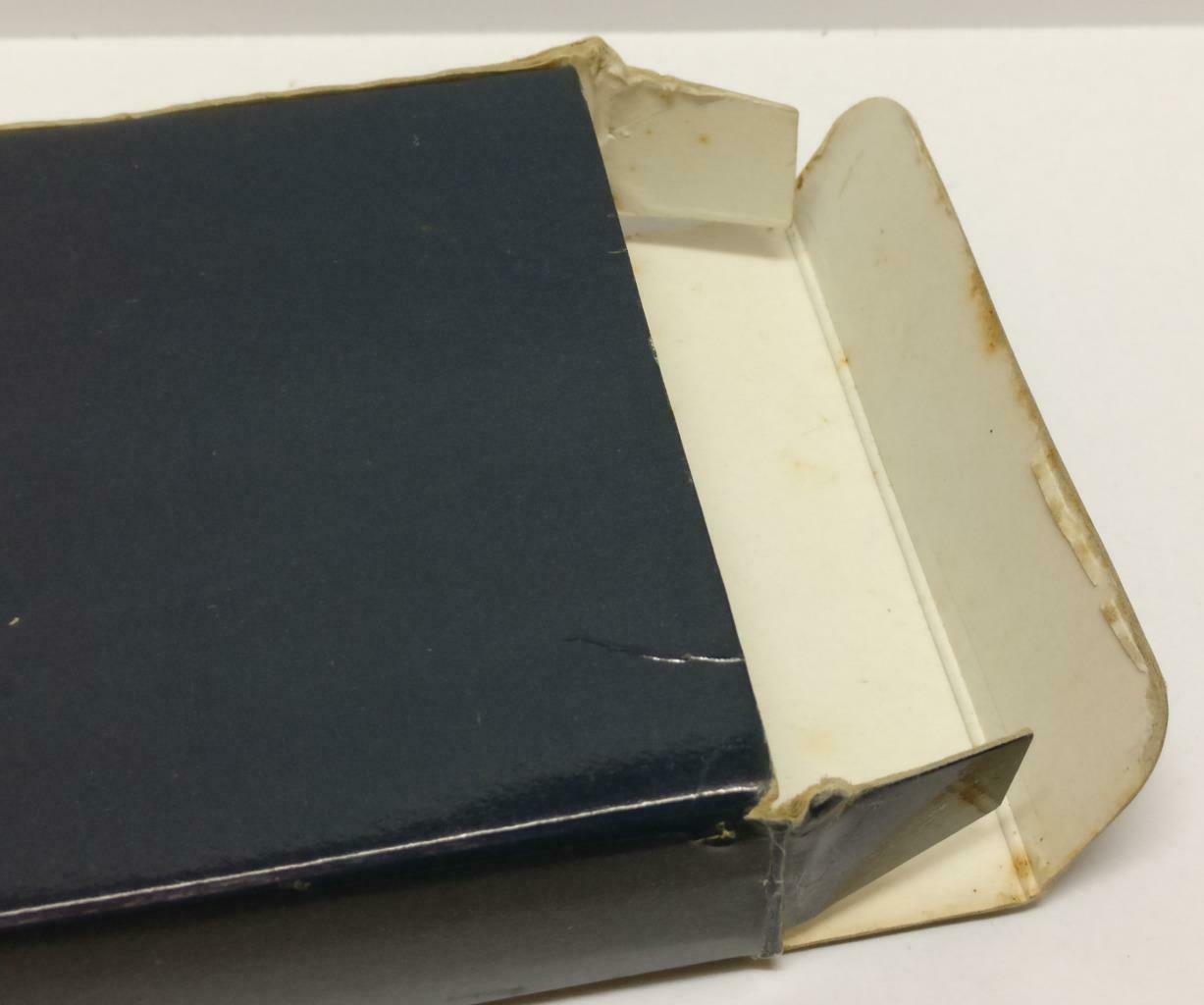 SIA Singapore Airlines SATS Express & Courier Centre Pen & Card Holder (A2117)