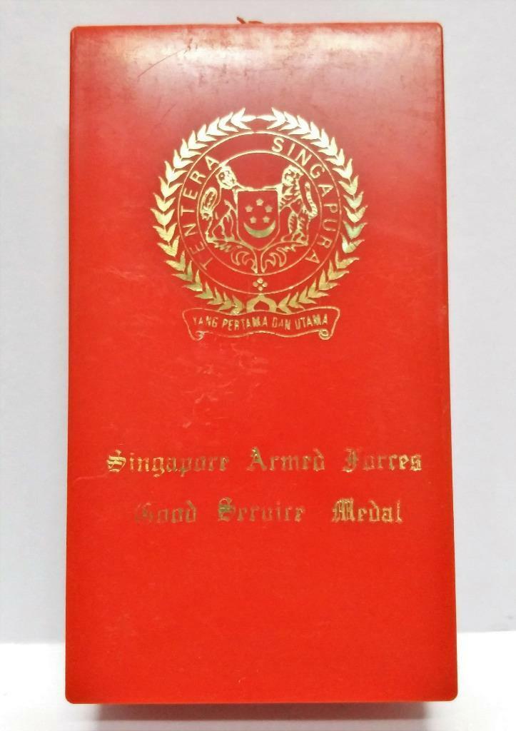 Mega Rare Vintage Singapore Armed Forces Good Service Lion Medal w/ Box (A1559)