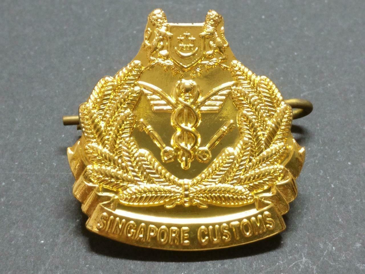 LP888 Rare Vintage Singapore Customs Gold Tone Pin Badge F/S B841