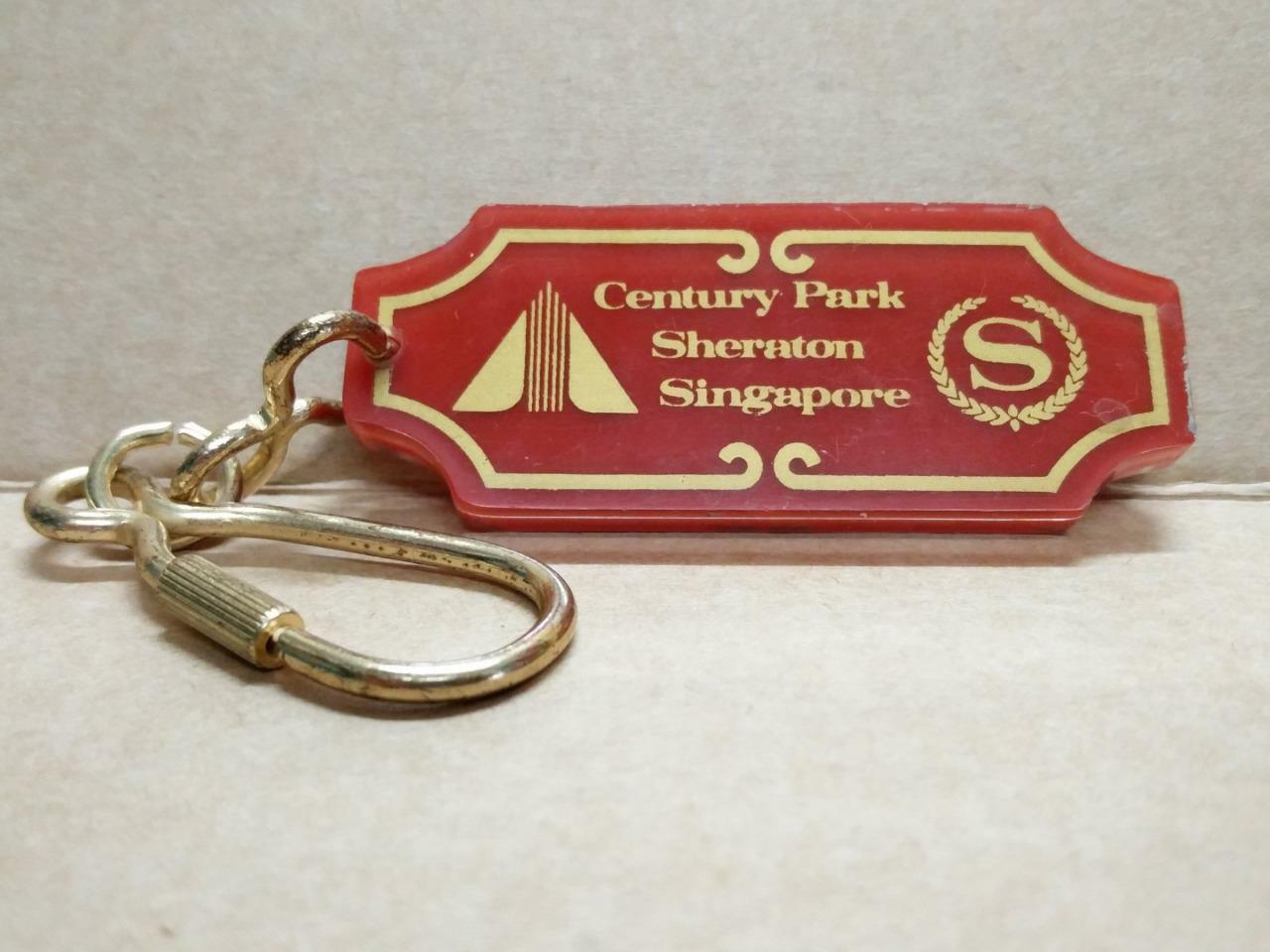 LP888 Vintage Rare Century Park Sheraton Singapore Keychain Souvenir (B494)