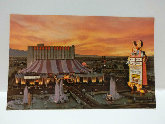 VTG Circus Circus The Strip Las Vegas Nevada Dusk View Color USA Postcard (P620)