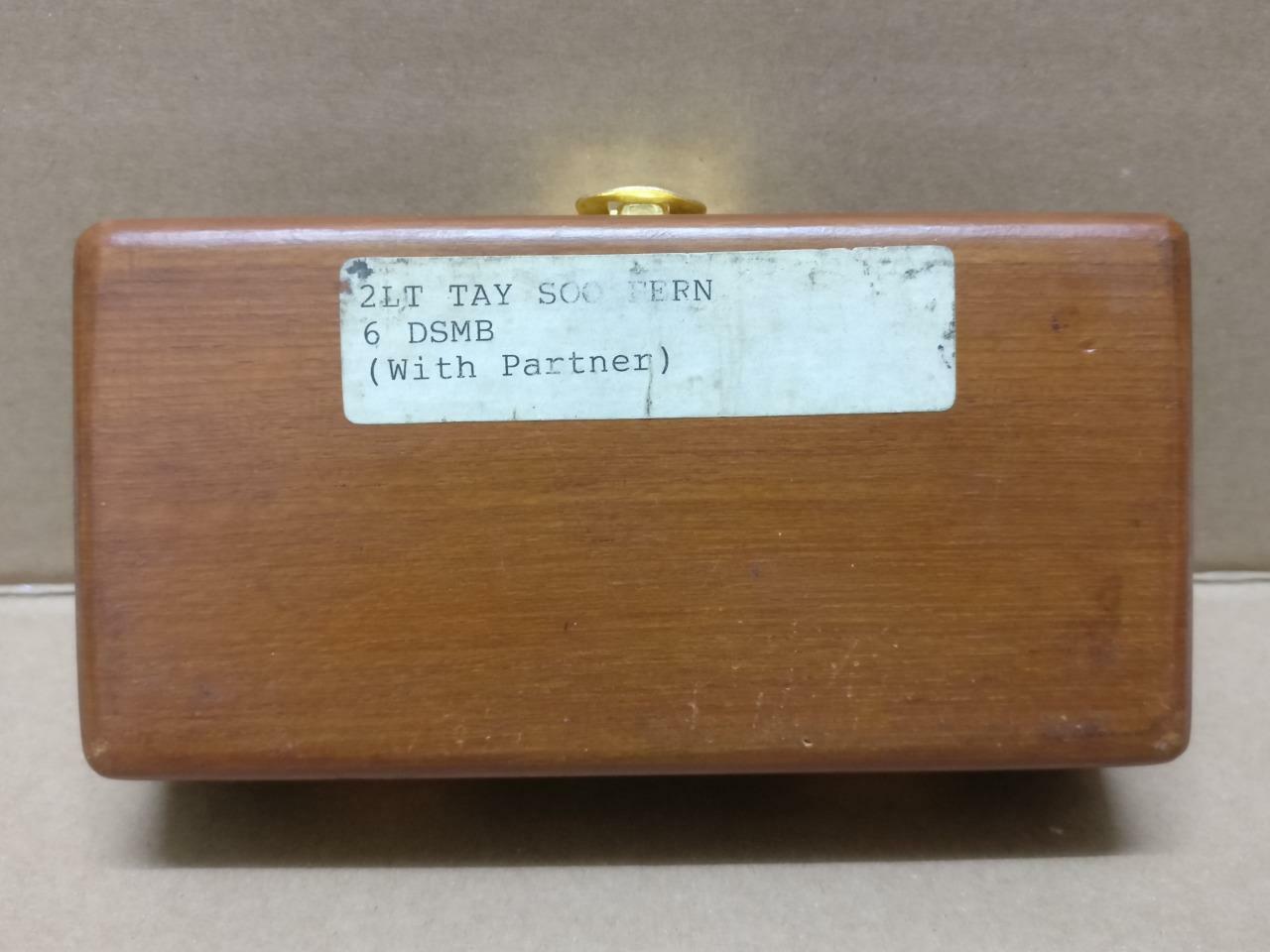 Rare 1995 Singapore Army Logistics Key & Pin Badges With Box (A1887)