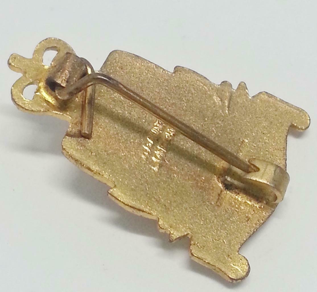 Rare Vintage Mini Red Cross Detachment Pin Badge F/S (B141)