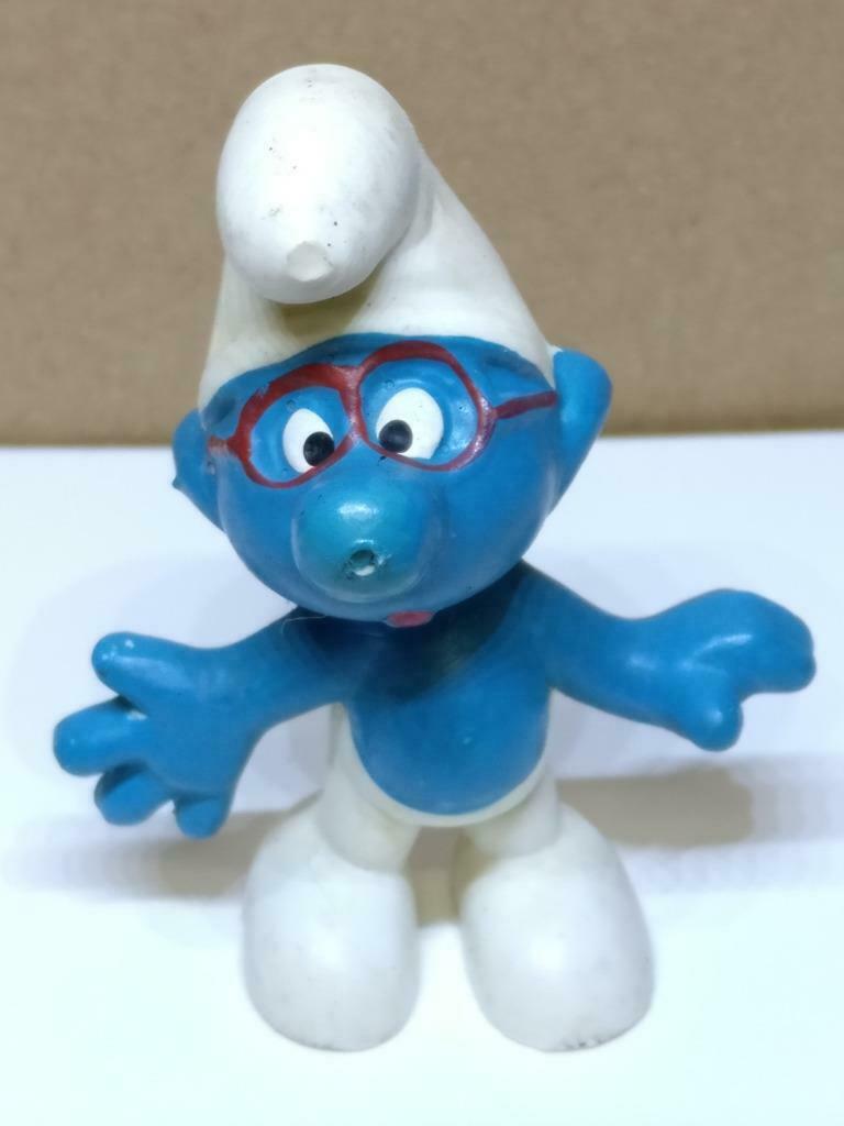 Vintage The Smurfs Red Spectacle Miniature Figurine Peyo 1969 Hong Kong x1 A1780