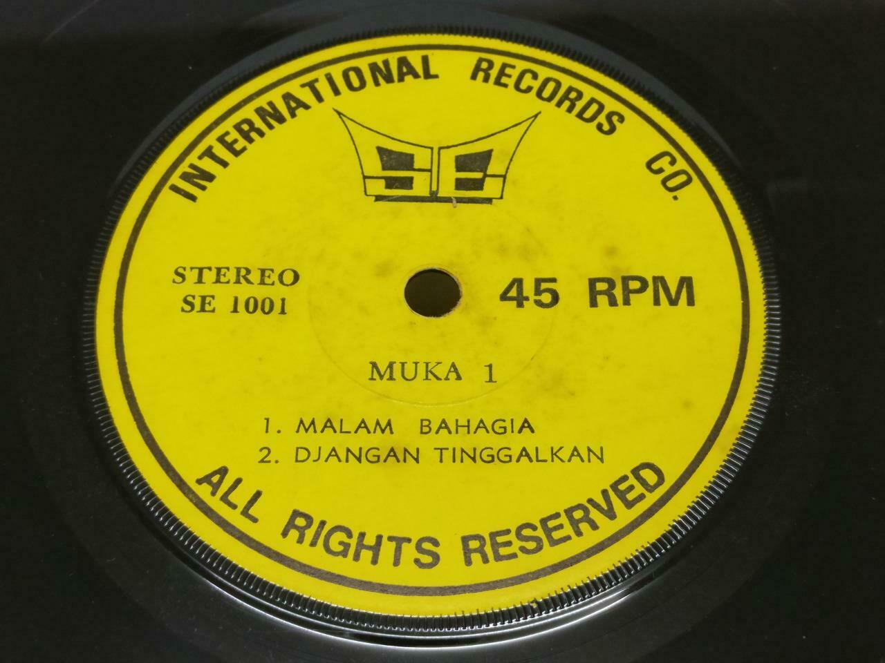 Indonesia Muschin Malam Bahagia Compil 1972 Malay EP 7" 45 RPM (EP355)