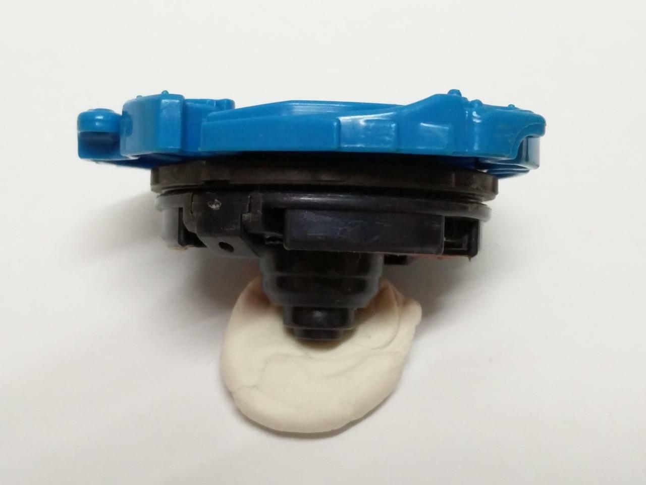 Used Beyblade Flash Leopard 2 Plastic & Metal (A1533)