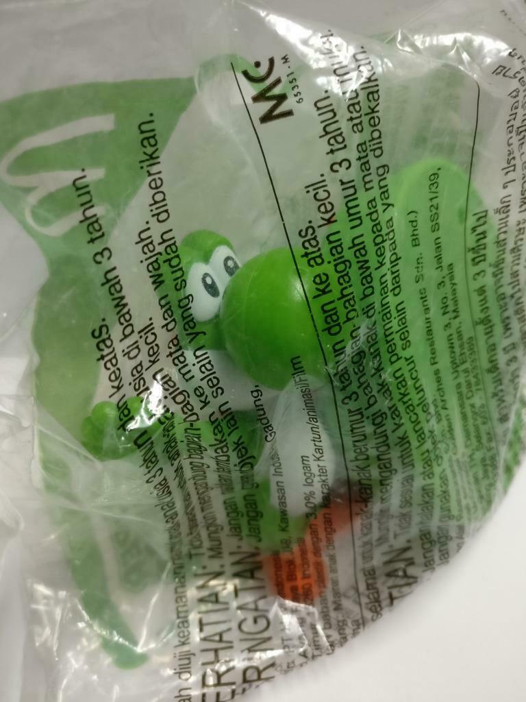 Sealed McDONALDS Nintendo Super Mario Pop-Up Yoshi 2019 Toy Malaysia F/S PTY170