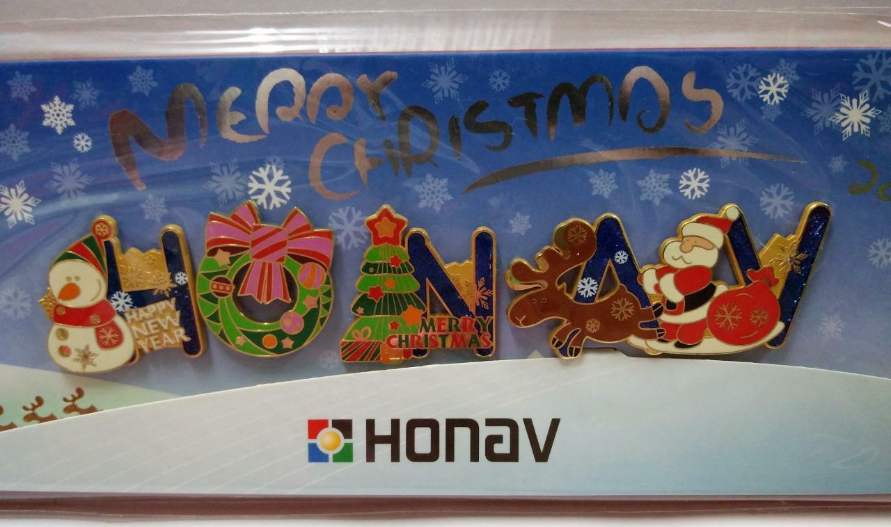 Rare Honav UK Ltd Christmas Pin Badge Set Souvenir (A1554)