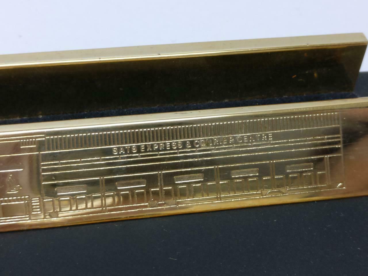 SIA Singapore Airlines SATS Express & Courier Centre Pen & Card Holder (A2117)