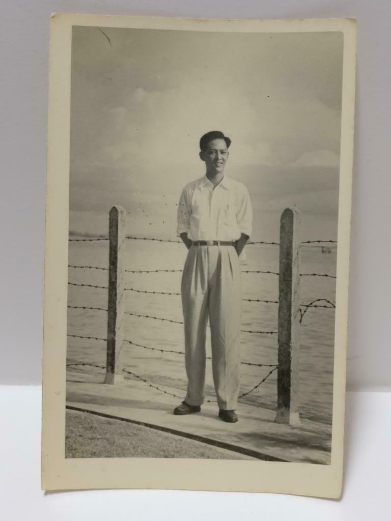 1950 Vtg Chinese Man Standing By The Seaside Fence Outdoor Retro B&W Photo P466