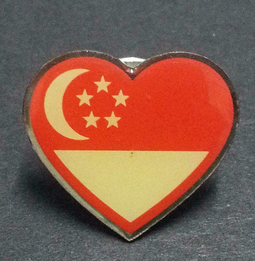 Rare Vintage Singapore Flag Heart Shape Pin Badge F/S (B287)