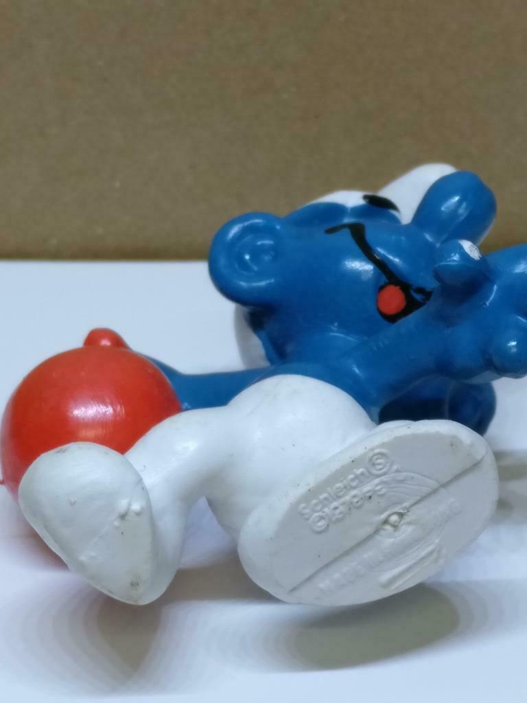 Vintage The Smurfs Red Ball Figurine Miniature 1978 Hong Kong x1 Piece (A1771)