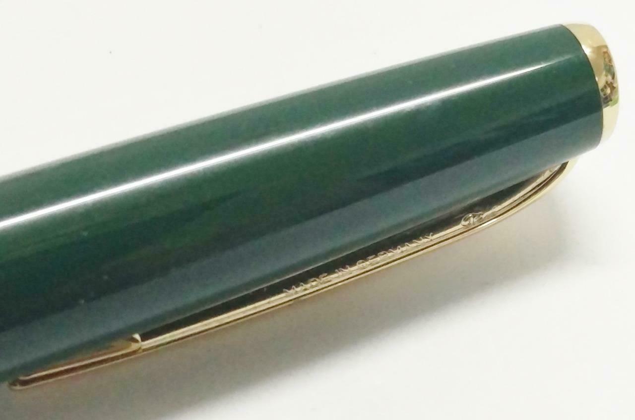 Vintage Preowned Green Montblanc Mont Blanc Gold Tone Fountain Pen (A1591)