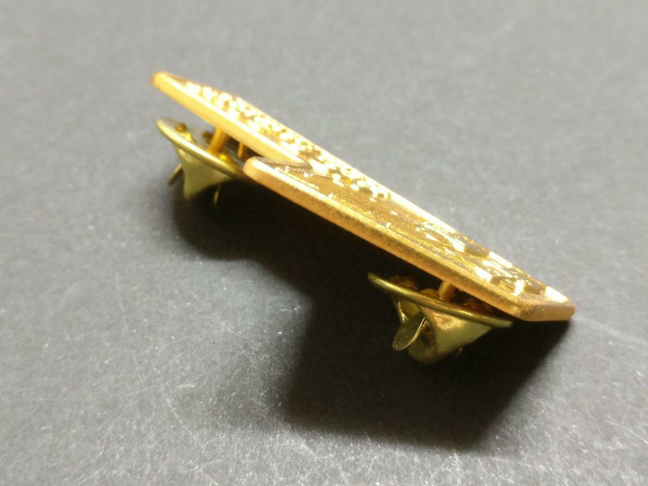 Vintage National Day Parade NDP 2013 Gold Tone Pin Badge Button F/S B863