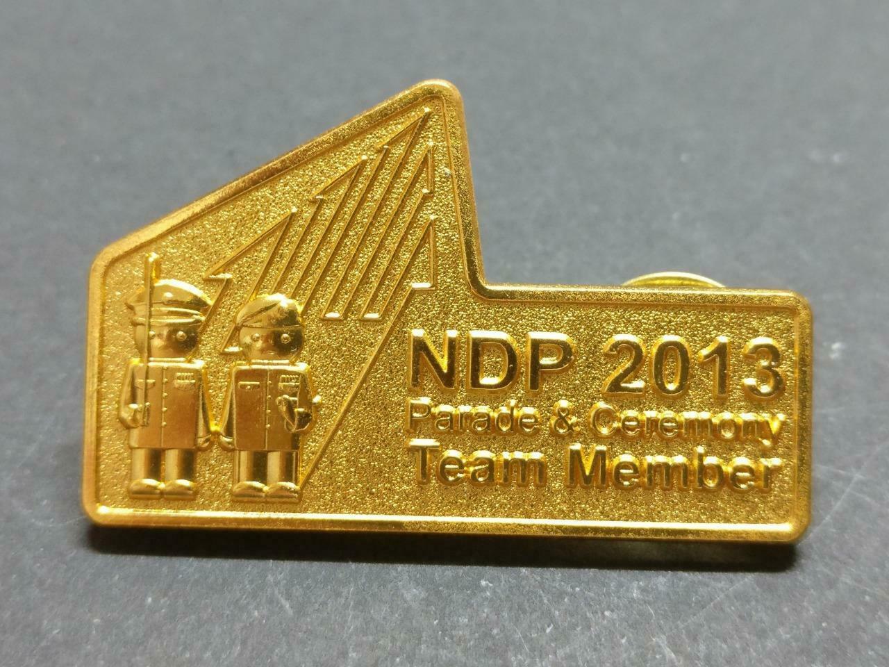 Vintage National Day Parade NDP 2013 Gold Tone Pin Badge Button F/S B863