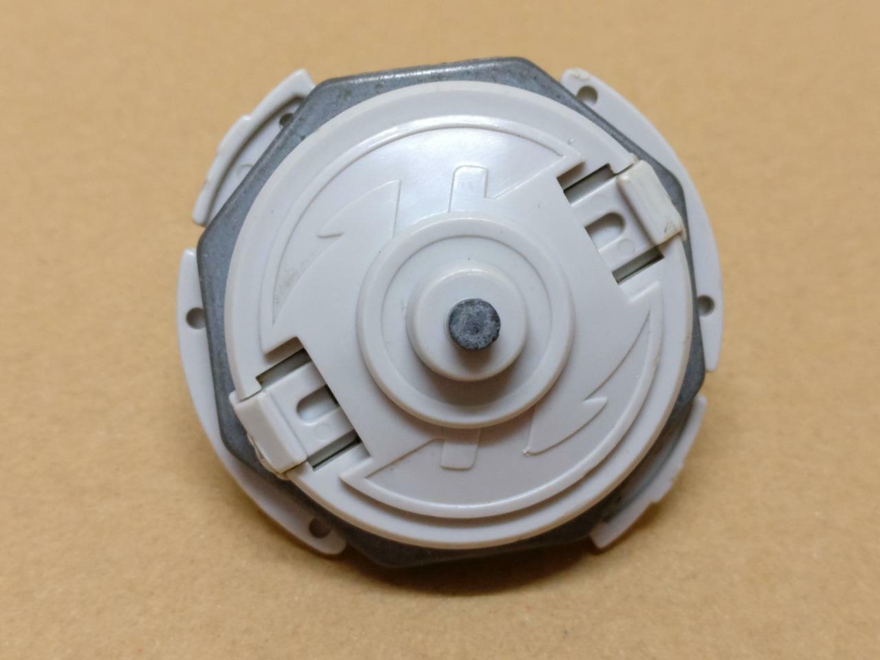 Used Beyblade Plastic & Metal (A1733)