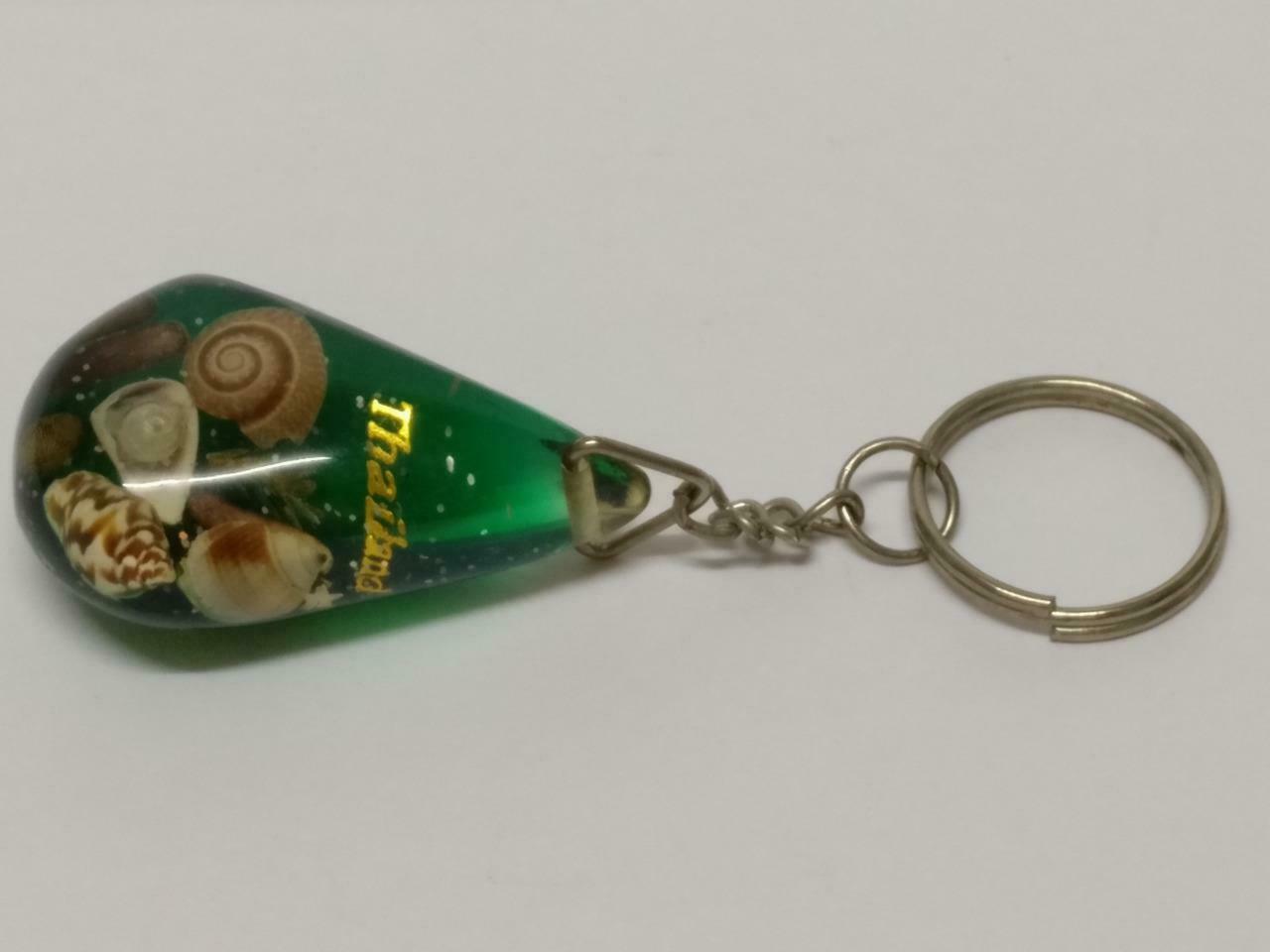 LP888 Rare Vintage Thailand Seashell Art Deco Acrylic Souvenir Keychain Keyring (B742)