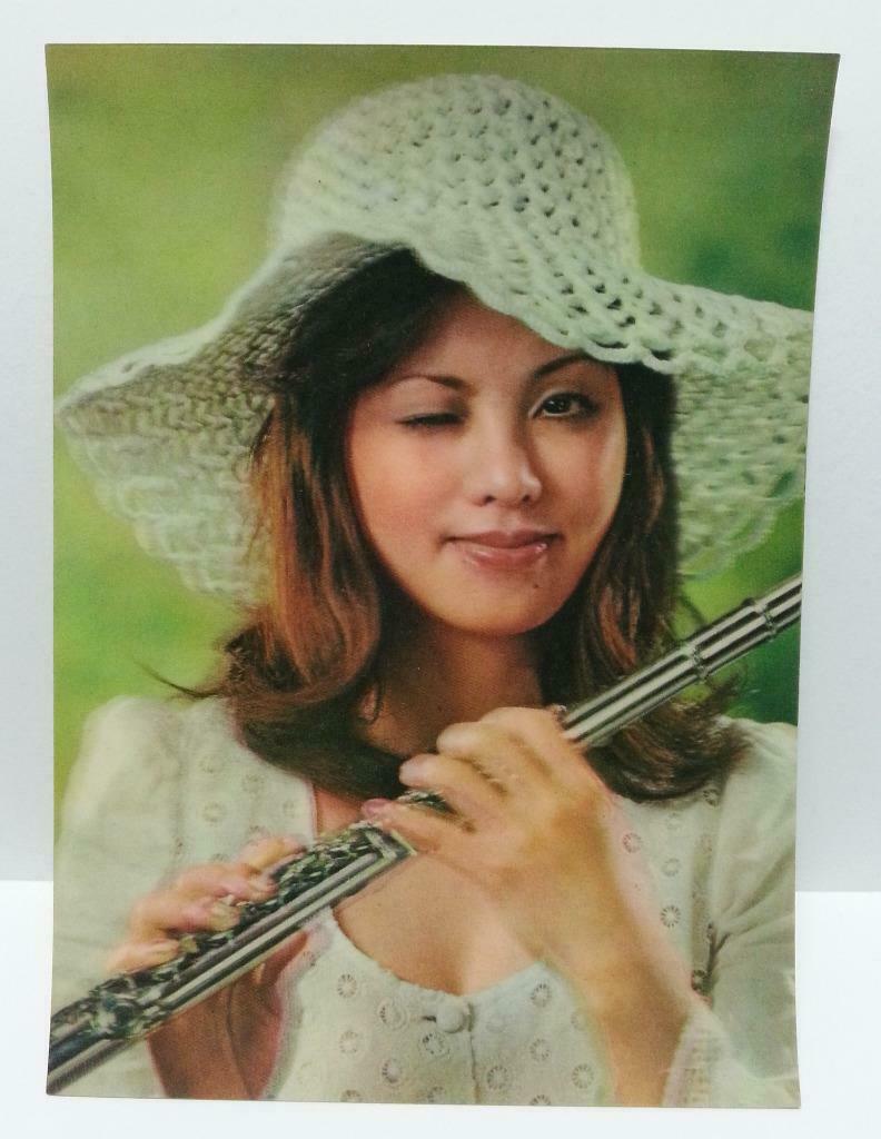 Beautiful Pretty Lady Winking With Flute 3D Lenticular Postcard (AC050)