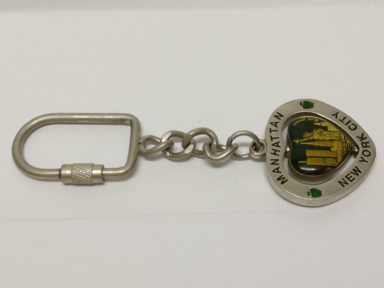 LP888 Rare Vintage Manhattan New York City USA Metal Heart Keychain Keyring F/S (B645)