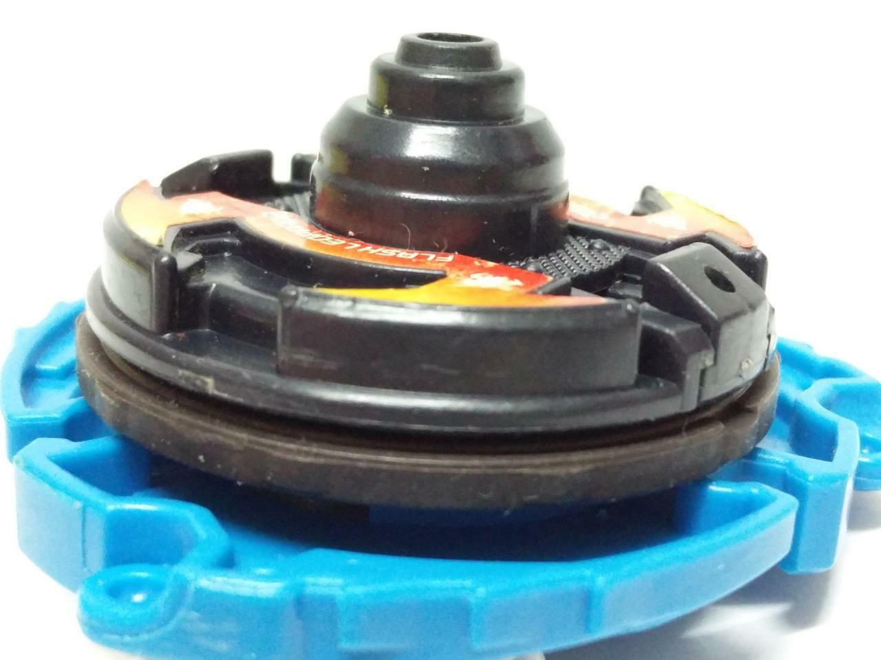 Used Beyblade Flash Leopard 2 Plastic & Metal (A1533)