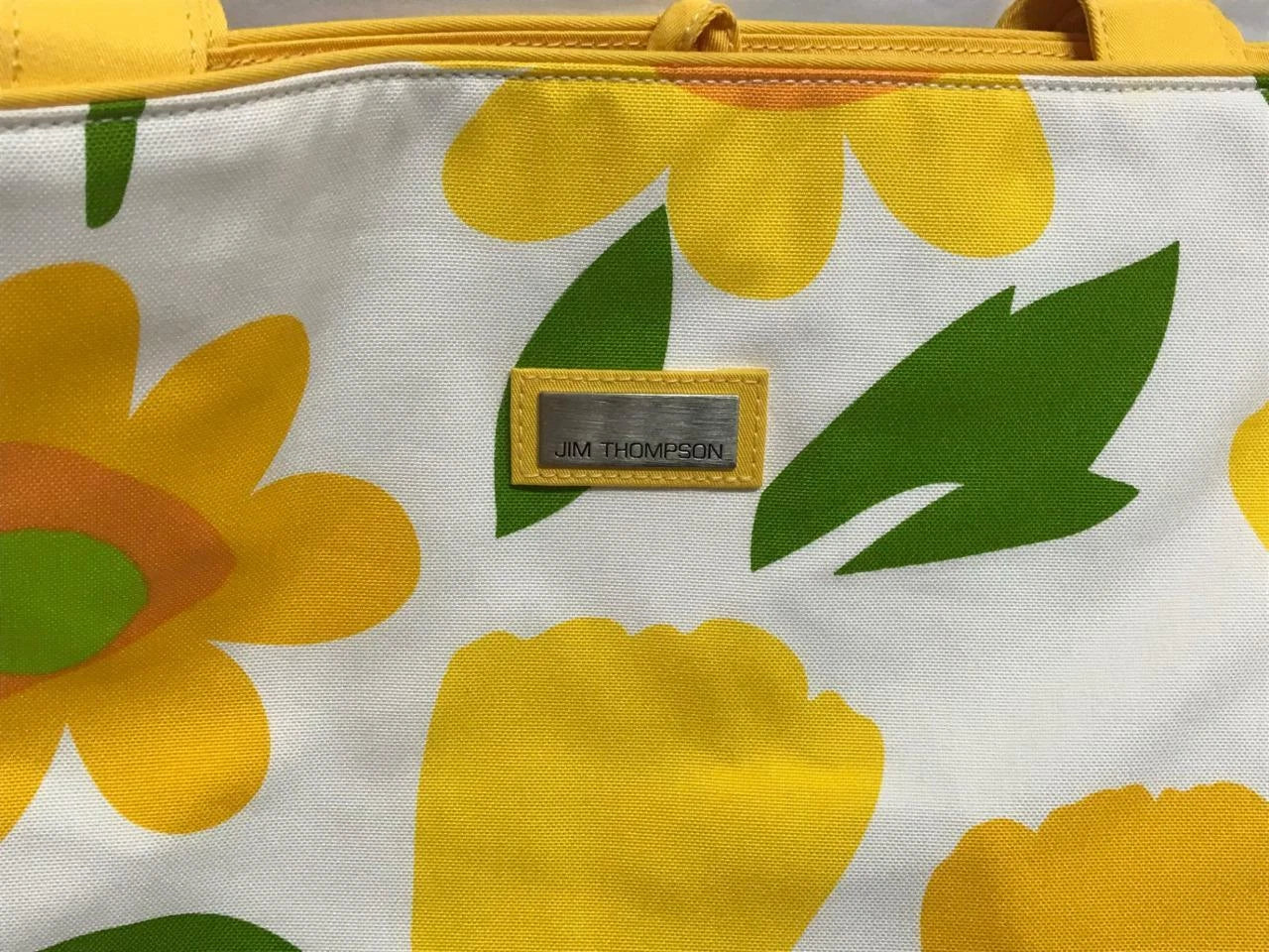 CH888 Authentic Jim Thompson Rare Limited Edition Daisy Flower Big Canvas Bag (G014)