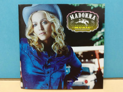 CH888 Madonna Music 2000 Singapore English CD ZN247