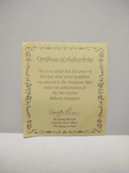 CH888 Rare Ritz Carlton Millenia Singapore 925 Silver Proof Coin Cert & Box (OC417)